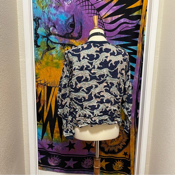 🌈 Lovely modern colorful art top - Picture 7 of 11